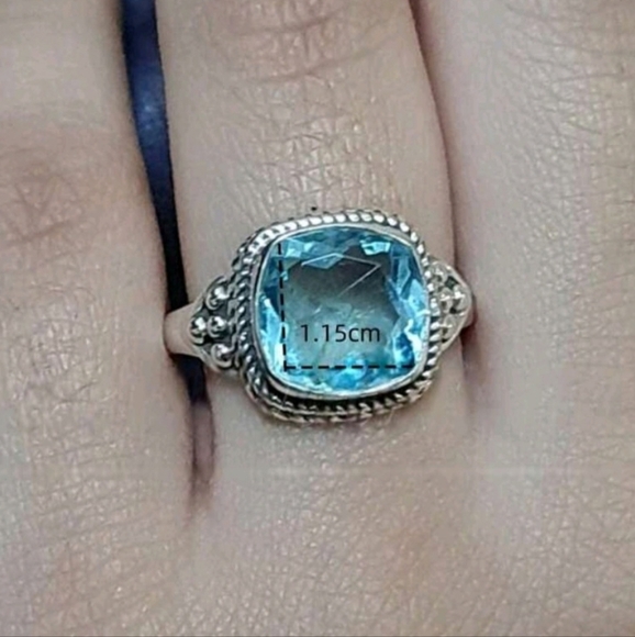๐NWOT Elegant Silver Designer Inspired Vintage Blue Gemstone Ring Size 7๐ - Picture 5 of 5